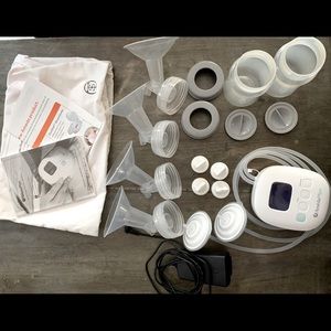 Ameda Mya Pump and accessories